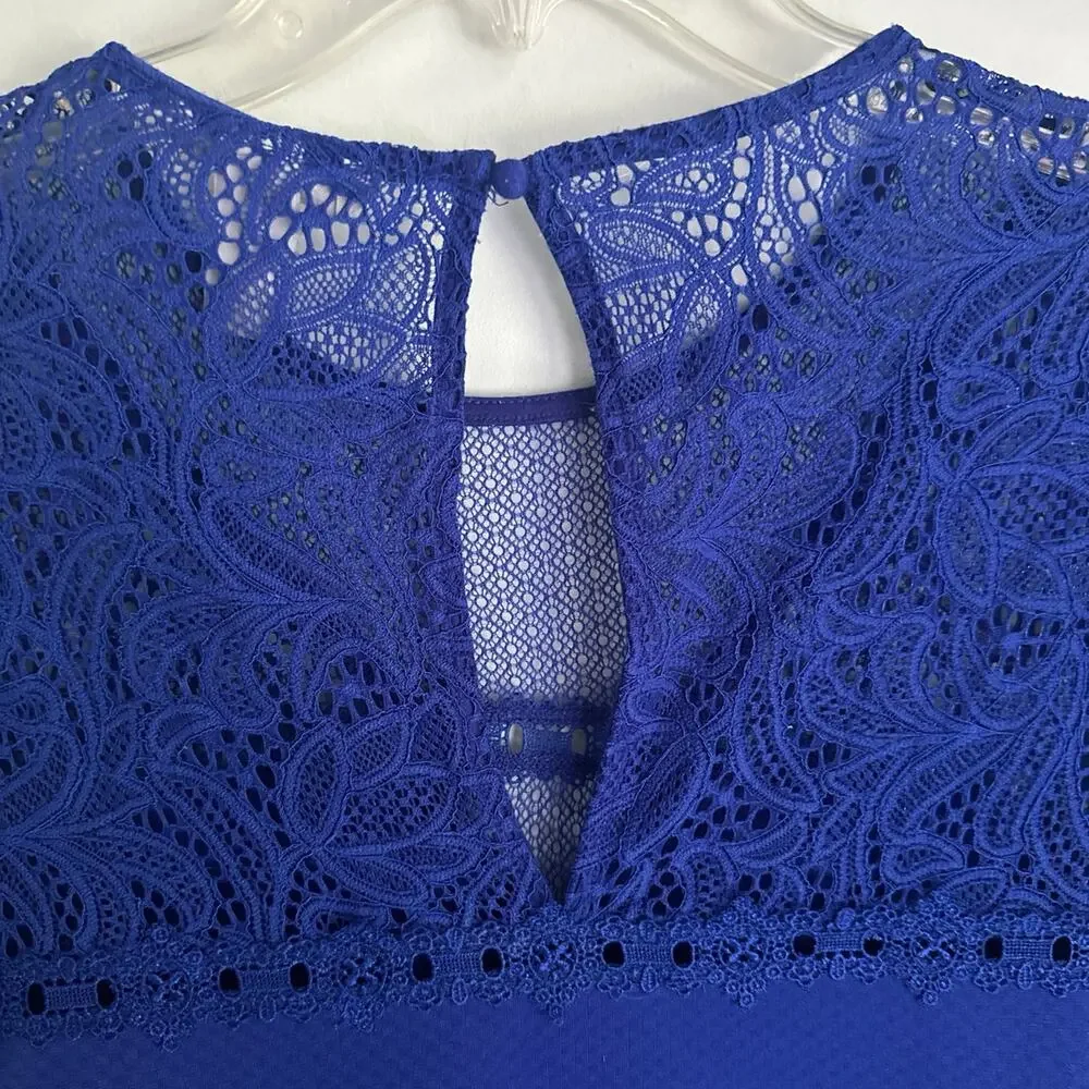 H&M Royal blue lace short sleeve top, women’s medium - Picture 6 of 7